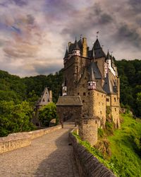 Burg_Eltz_1